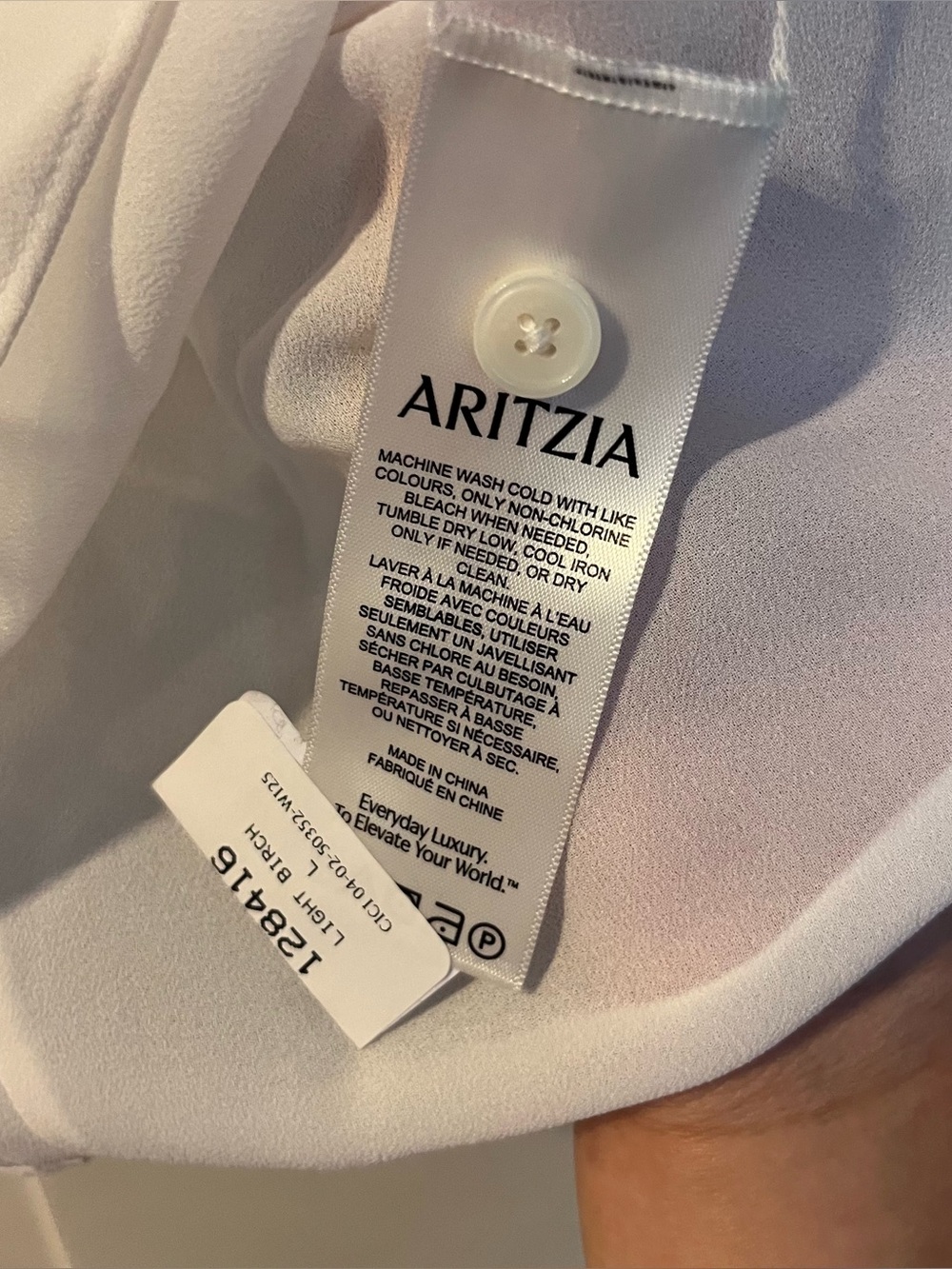 NWT Aritzia Wilfred Caravel Blouse in Light Birch ✨🤍 - Picture 6 of 6